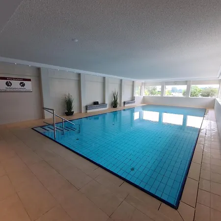 Terrassenhaus, 73 Appartement *